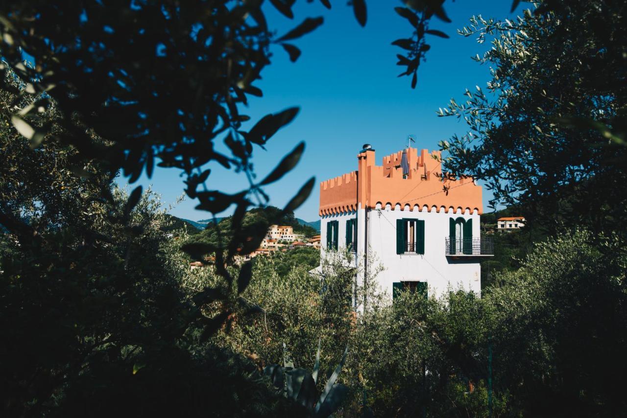 Вилла La Torretta Леричи Экстерьер фото